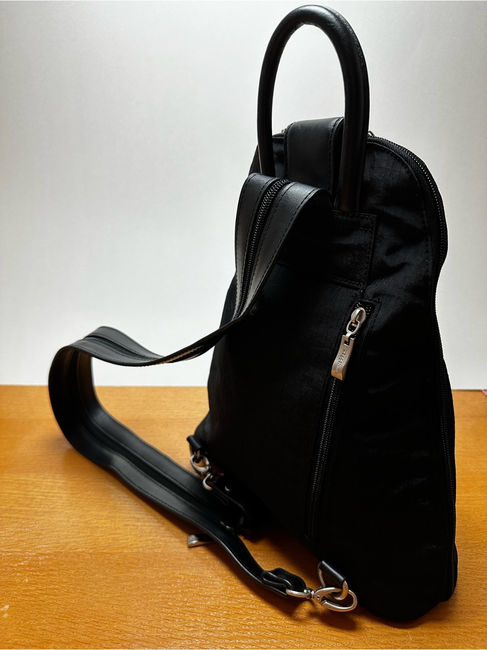 Baggallini Black Nylon Sling Crossbody Bag with convertable Strap